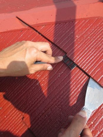 タスペーサーを取り付けているようす