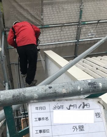 高圧洗浄機による洗浄作業