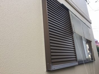 雨戸の塗替え完成