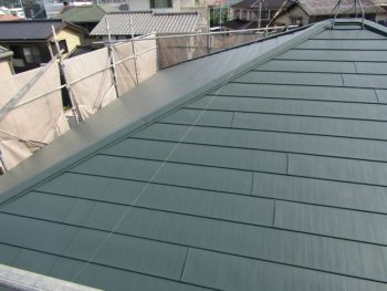 屋根カバー工法の完成