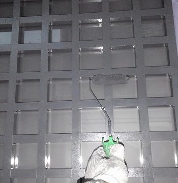 玄関ドアの塗装