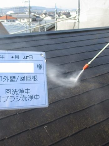 屋根と外壁の洗浄