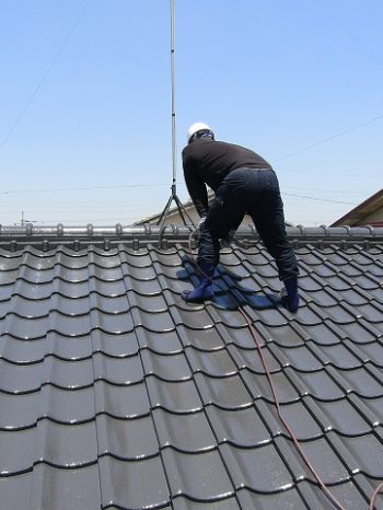 屋根の塗装、吹き付けで