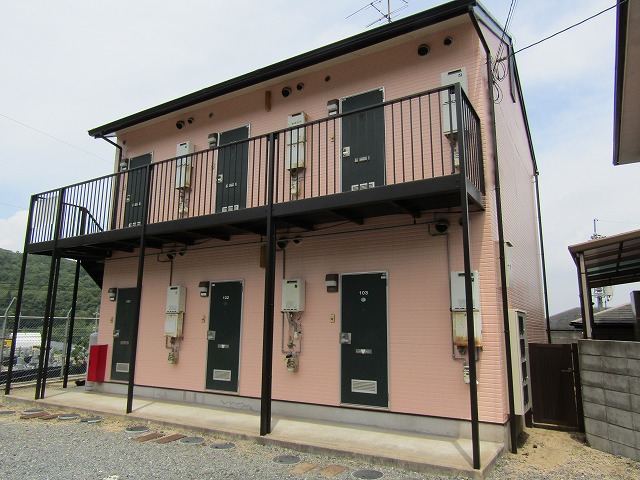 ふたごのアパート完成