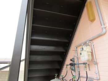 階段塗装の完成