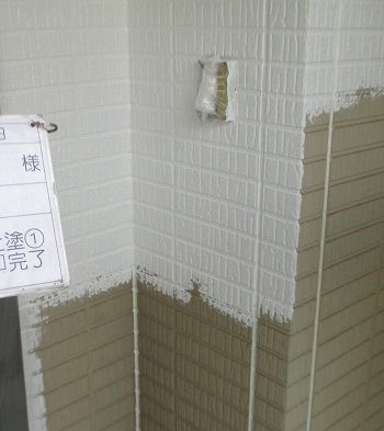 外壁の下塗り