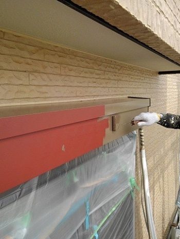 庇の上塗り1回目