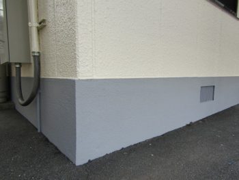 基礎も塗り替えきれいに