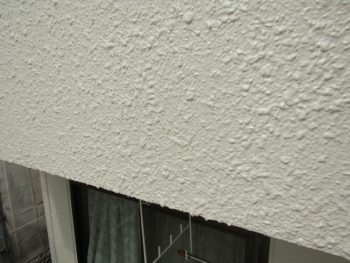 ひび割れがなくなった外壁