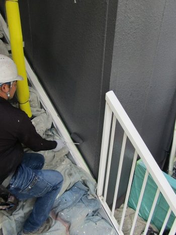 外壁の上塗り2回目