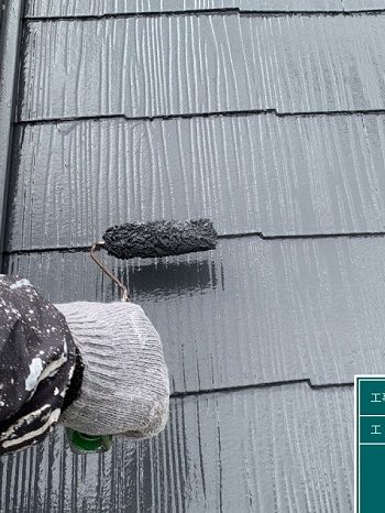屋根の上塗り2回目