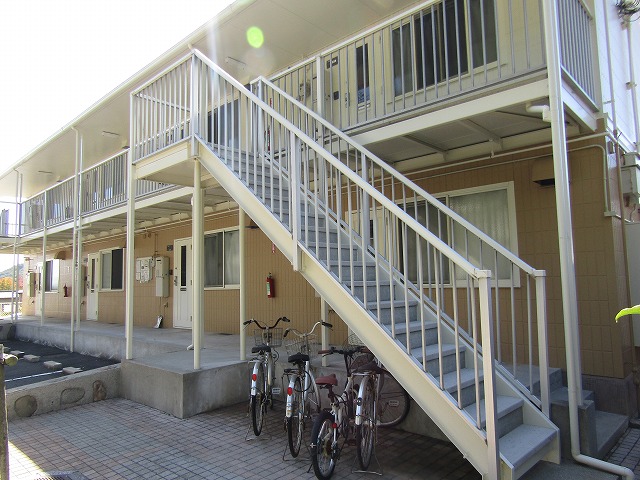 玉野市のアパート塗装完成