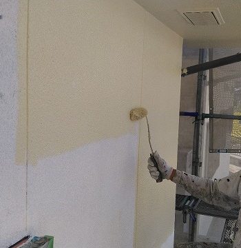 下塗り厚膜をつける