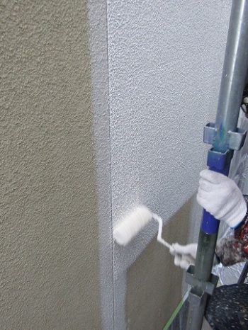 下塗りで山上げ