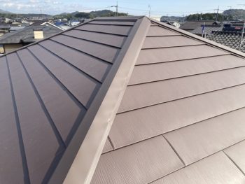 屋根のカバー工法完成
