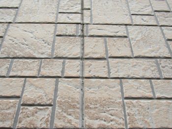 切れているシーリング