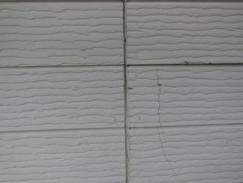シーリングとサイディングのひび