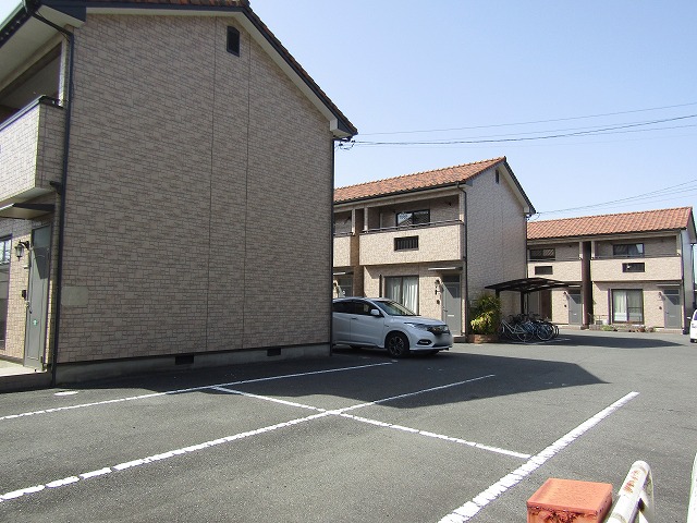 アパート３棟完成