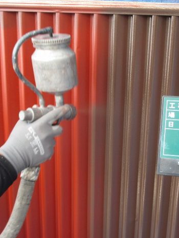 雨戸の塗装 サビ止め