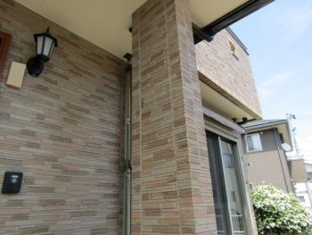 玄関回りも美しく塗装