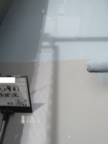 ウレタン防水中塗り2回目