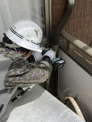 エアコンスリムダクトの取り外し