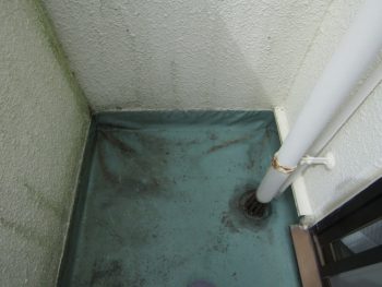 バルコニーの施工前