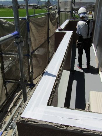 バルコニー笠木設置工事