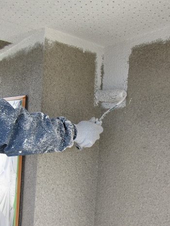 外壁塗装上塗り1回目