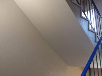 きれいになったマンションの階段