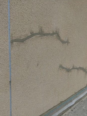 セメントで下地処理