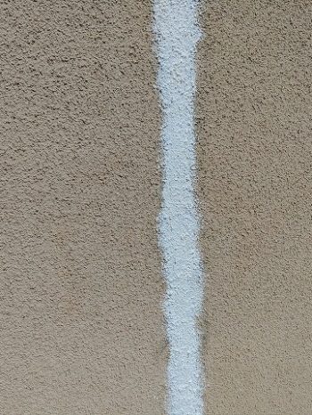 既存の塀と同じ模様に合わせる