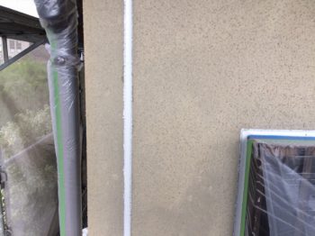 コーキングを打った外壁