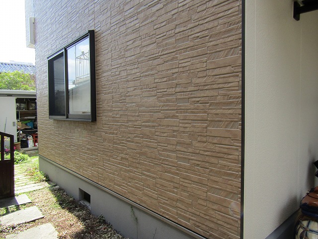 雨漏りしていた外壁を張り替え完成