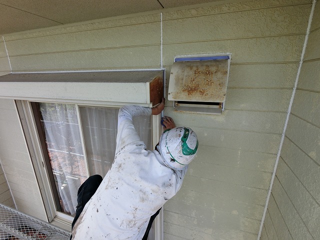 熱い中作業する職人さん