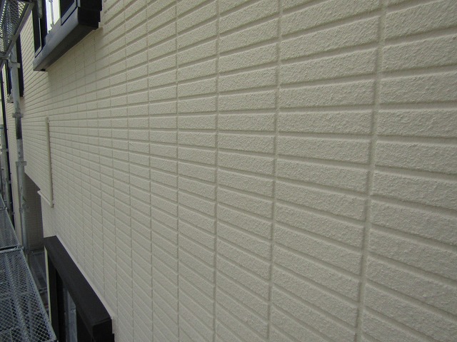 軒裏の板張り完成