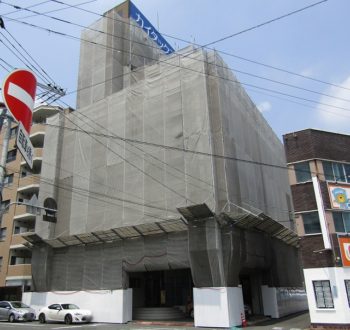 岡山市北区のビル