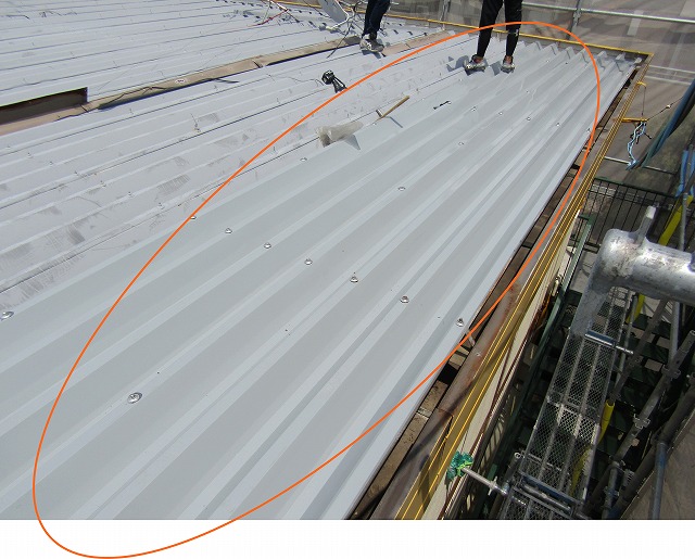 折半屋根の張り替え