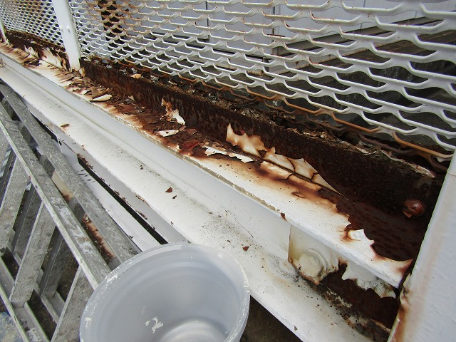 錆による剥がれ