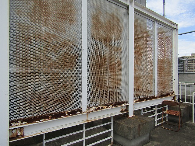 錆びたフェンス