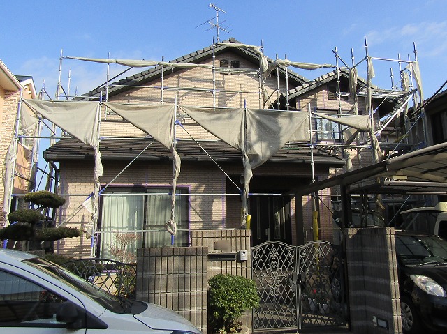 倉敷市のコーキング打ち替え現場