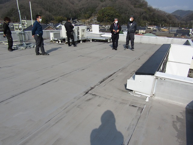 屋上の調査