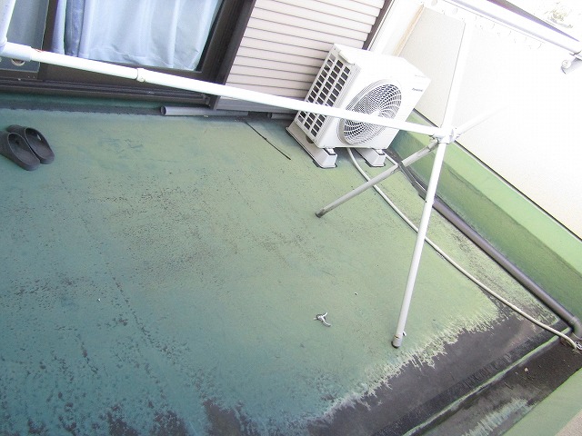 施工前のバルコニー