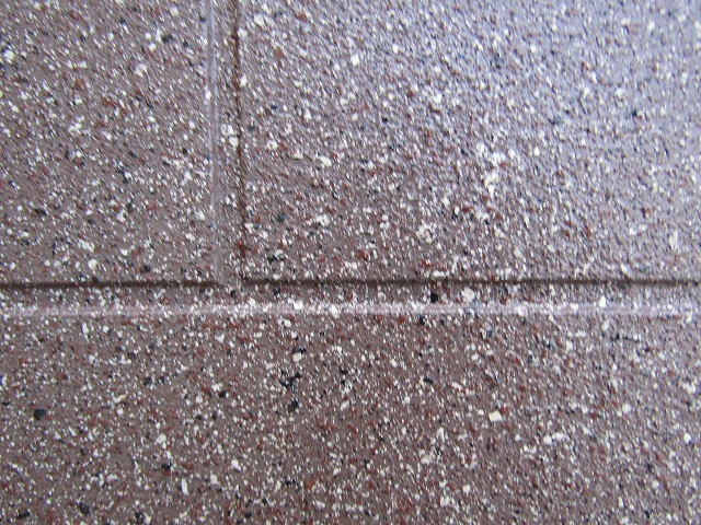 吹き付けグラナート石目調模様