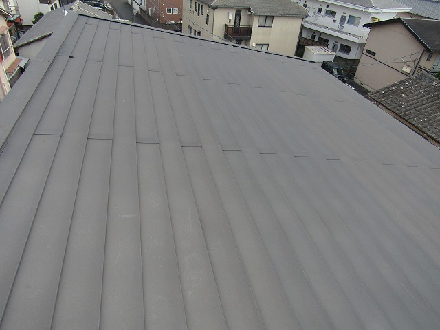 塗装が必要な屋根材