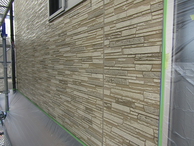 ２階クリアー塗装完了