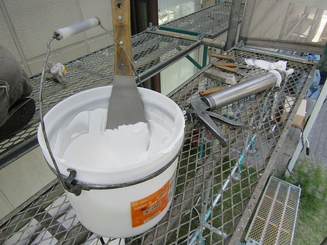 コーキングの材料