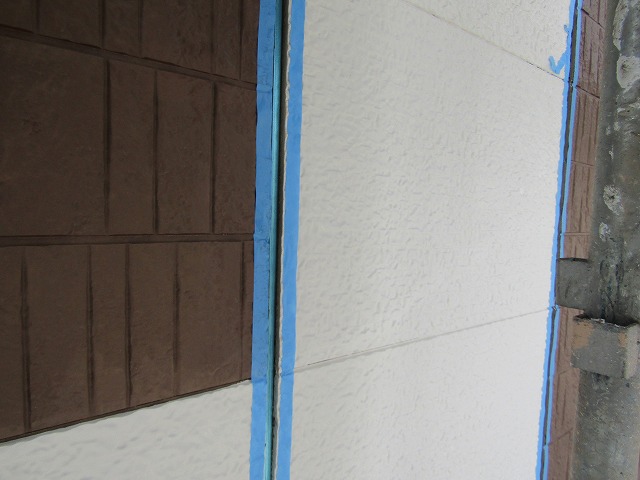 劣化したコーキングの撤去