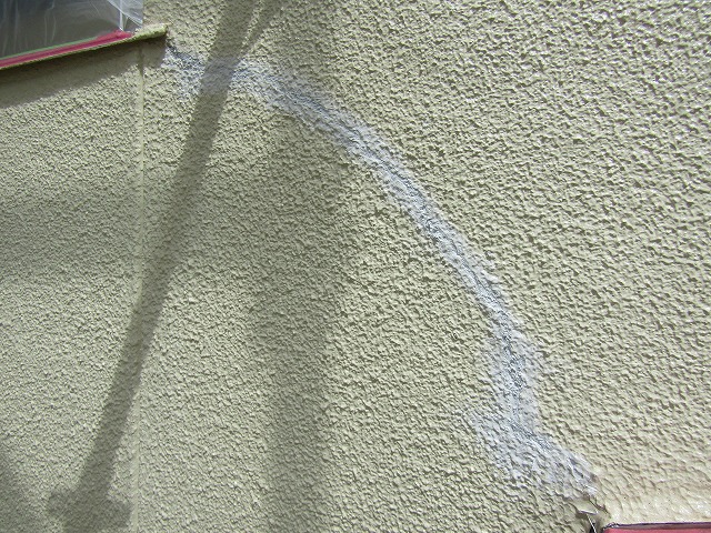 モルタルのひび割れ