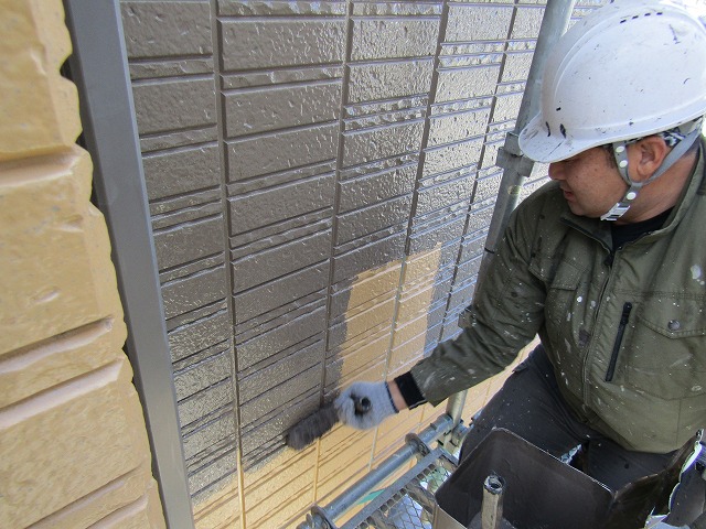 上塗り1回目の塗装